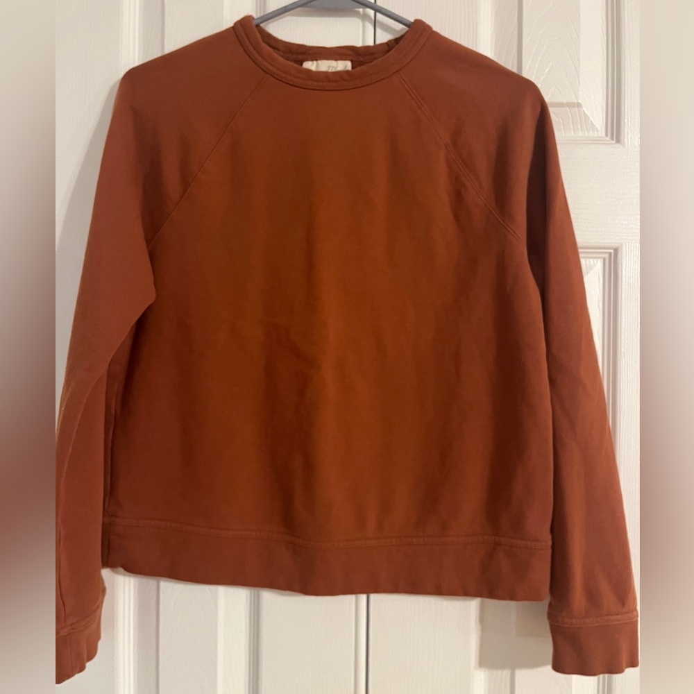 Universal Thread Crewneck Sweatshirt Extra Small Burnt Orange/Rust color